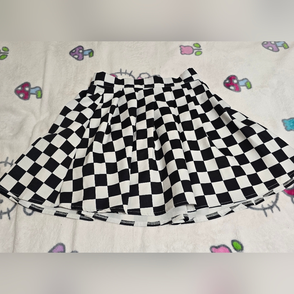 SHEIN Black and White Checkered Mini Skirt
